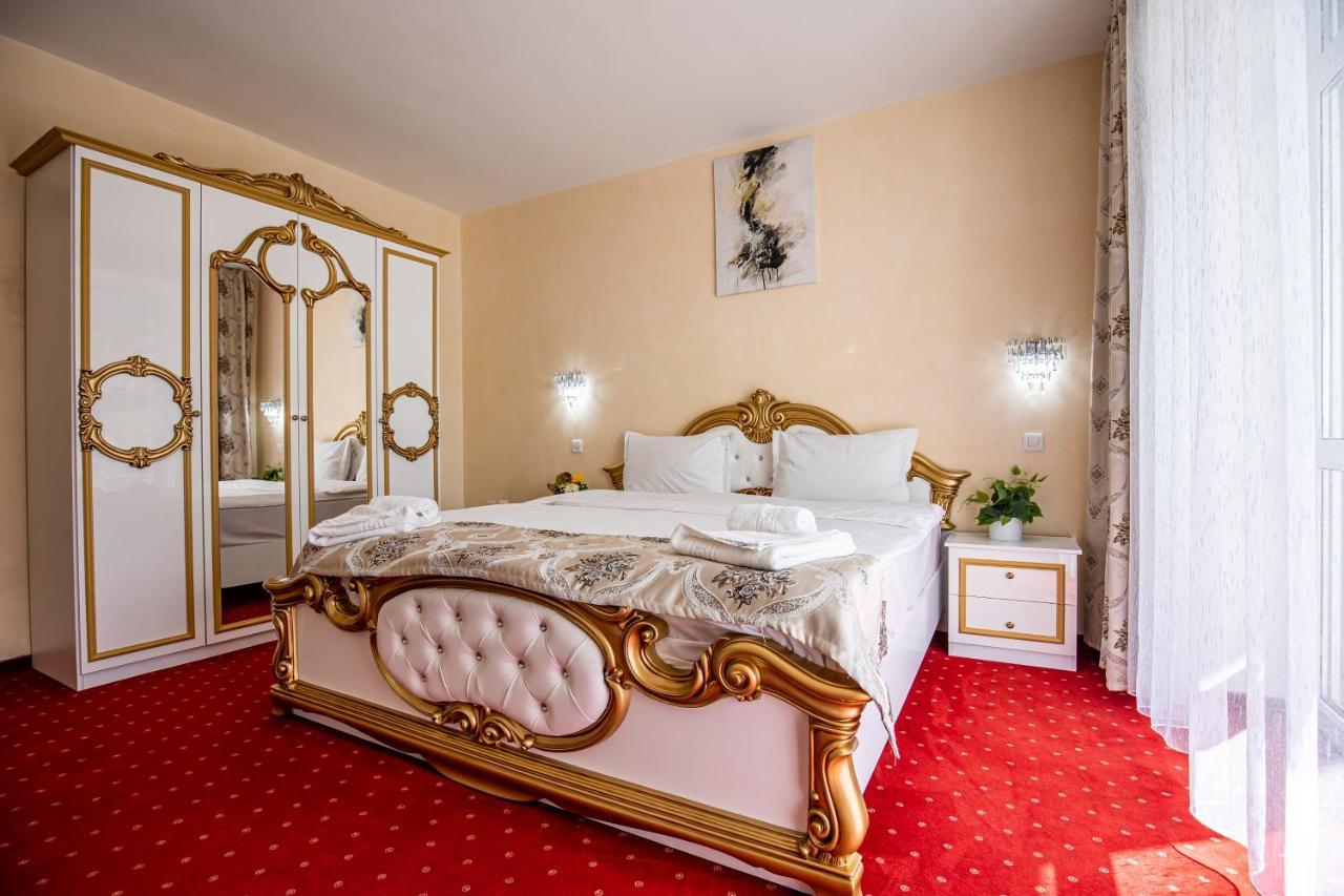 Artemis Villa ポイアナ・ブラショフ エクステリア 写真